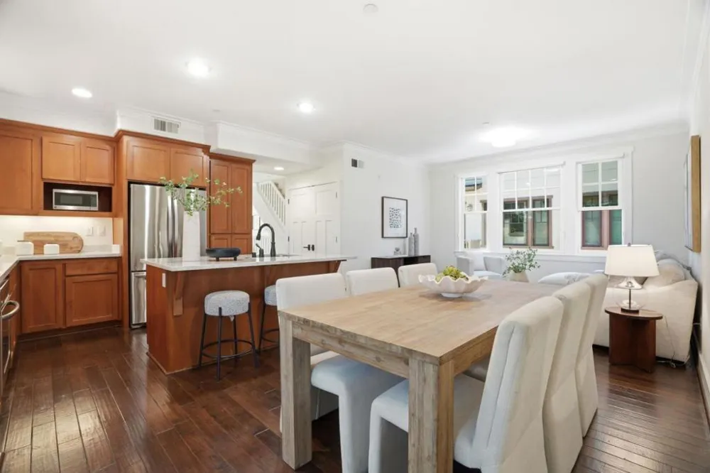 7201 Mockingbird Place San Jose, CA 95129