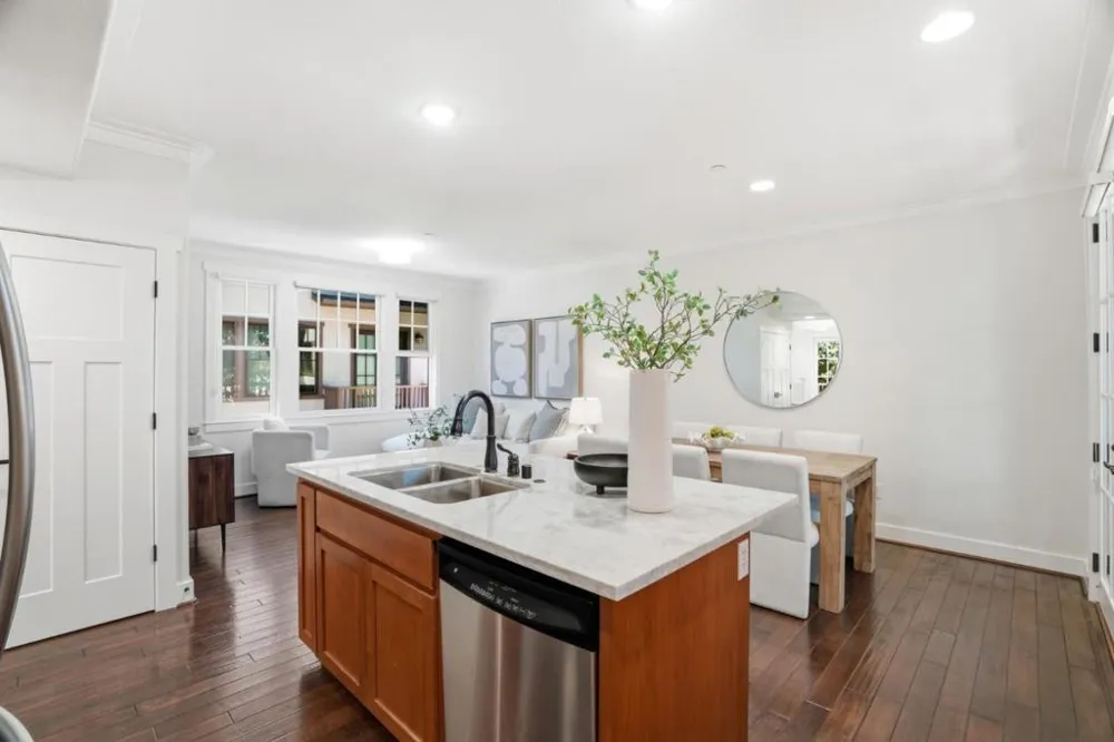 7201 Mockingbird Place San Jose, CA 95129