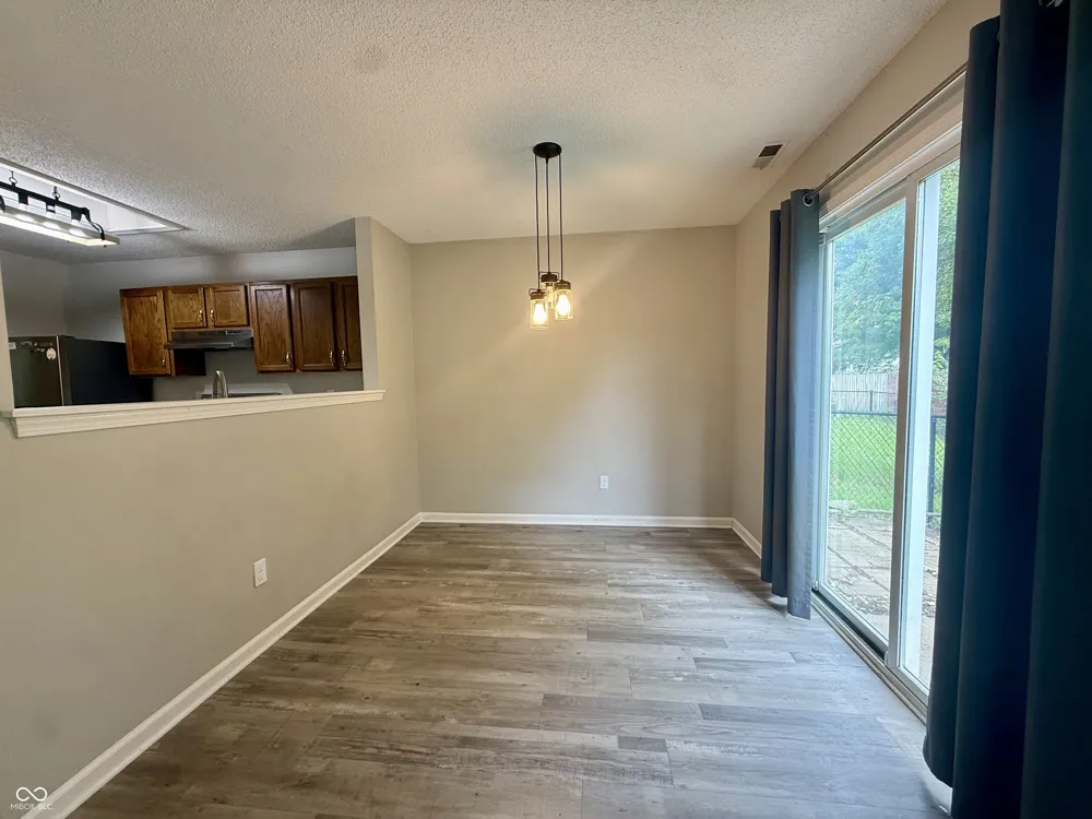 4483 Connaught East D Plainfield, IN 46168