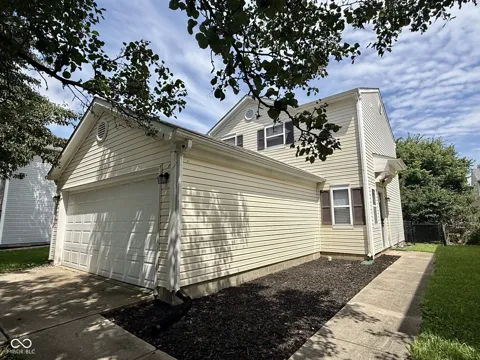 4483 Connaught East D