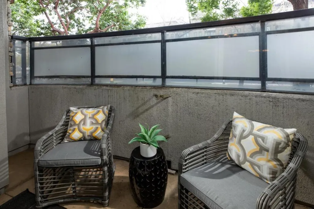 4388 El Camino Real #130 Los Altos, CA 94022