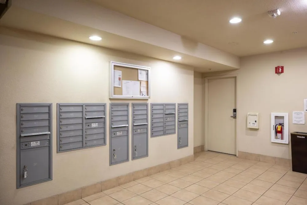 4388 El Camino Real #130 Los Altos, CA 94022