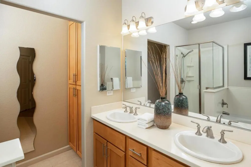 4388 El Camino Real #130 Los Altos, CA 94022