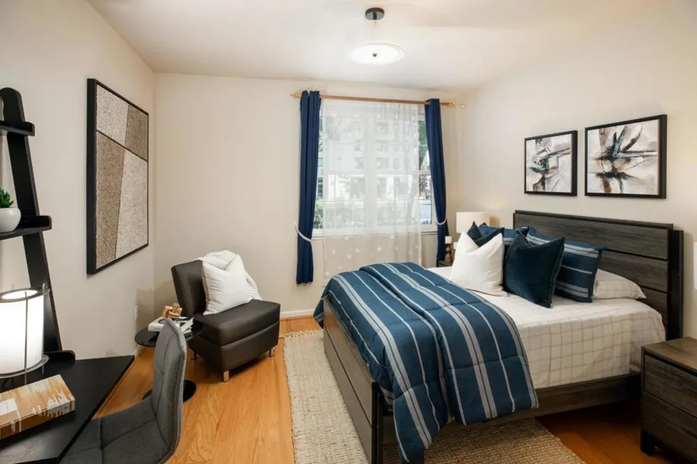 4388 El Camino Real #130 Los Altos, CA 94022