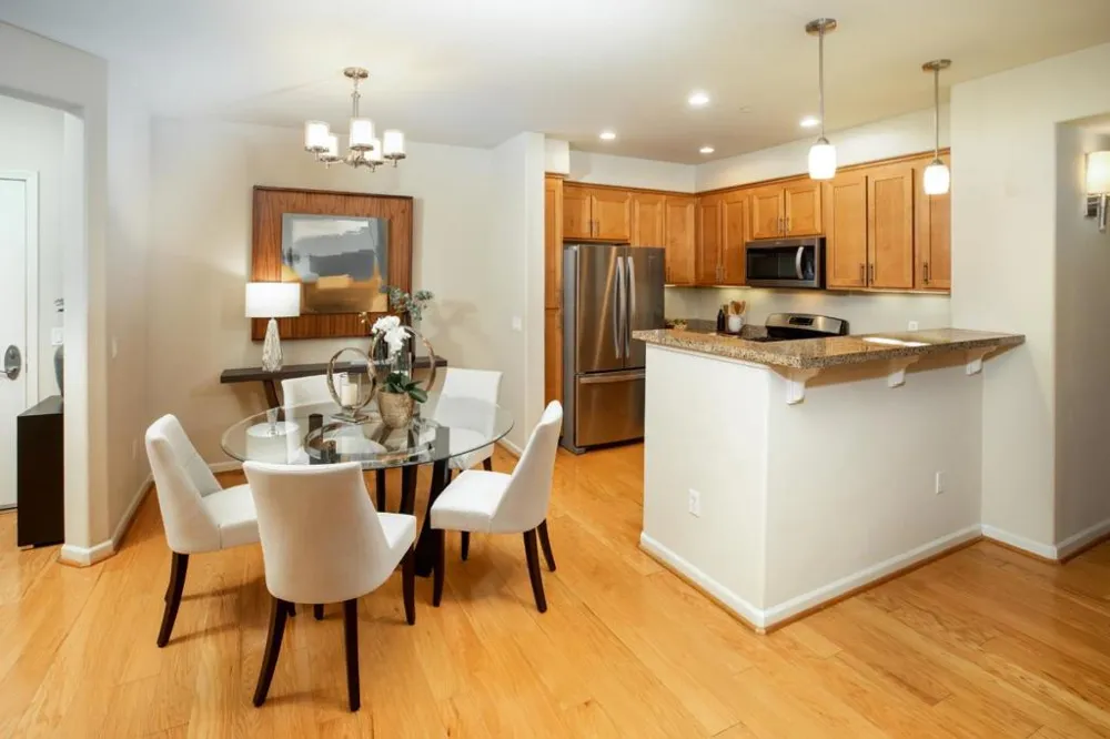 4388 El Camino Real #130 Los Altos, CA 94022