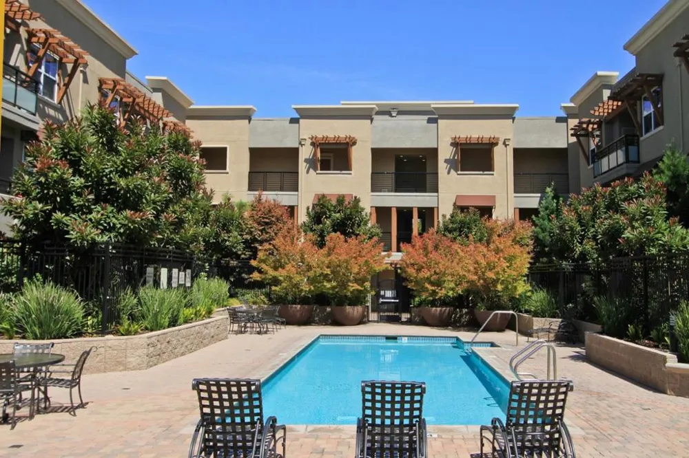 4388 El Camino Real #130 Los Altos, CA 94022