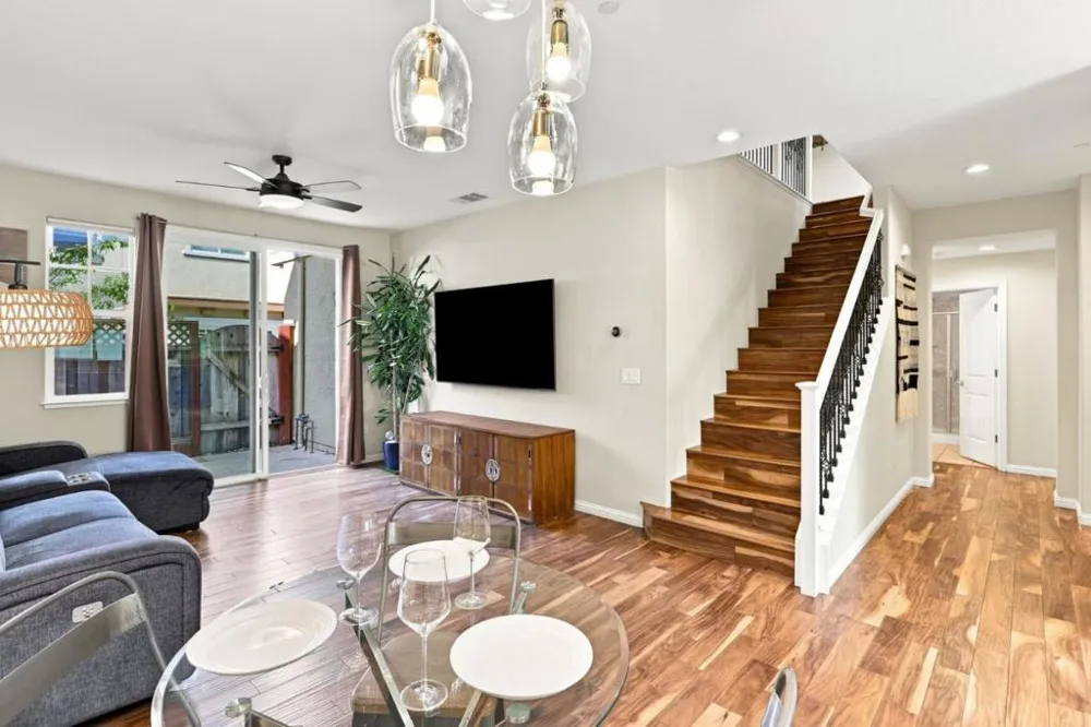 403 Pioneer Lane Scotts Valley, CA 95066