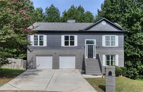 2490 Riverwood Spring
