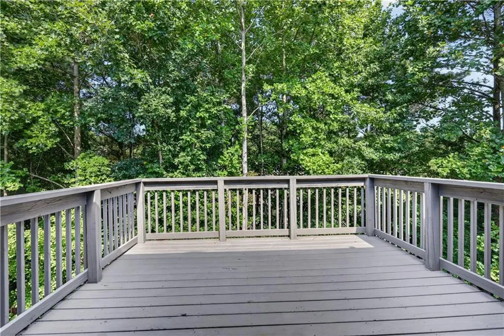 2490 Riverwood Spring Ellenwood, GA 30294