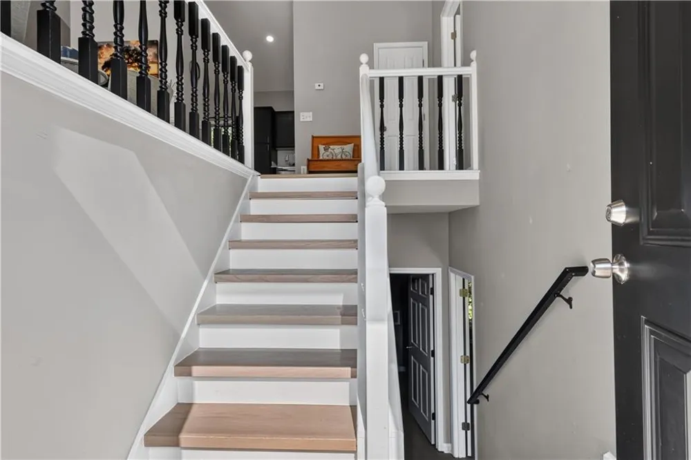 2490 Riverwood Spring Ellenwood, GA 30294