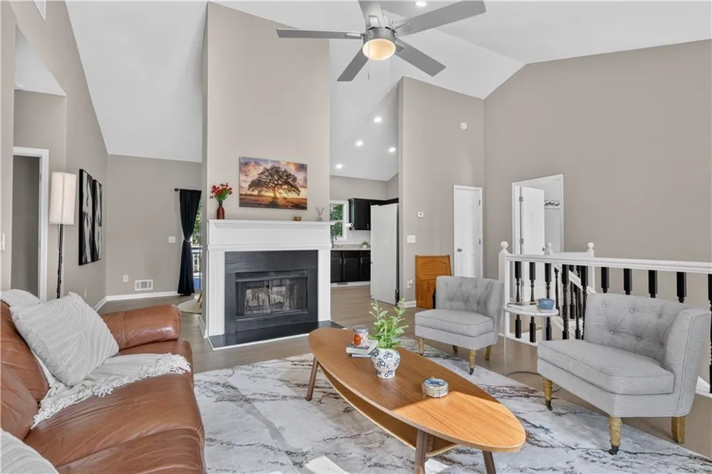 2490 Riverwood Spring Ellenwood, GA 30294
