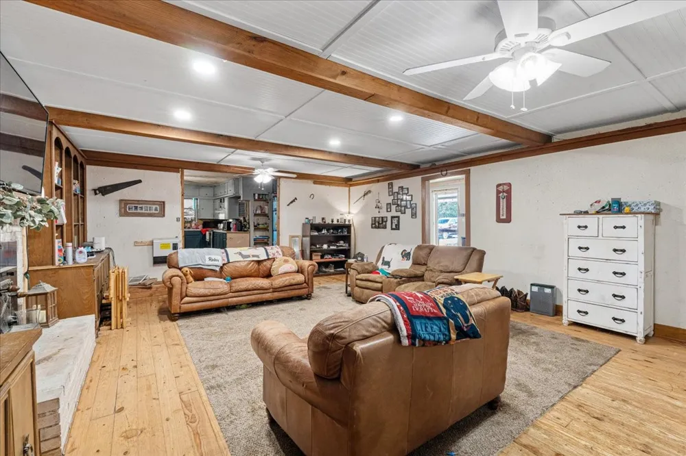 9828 Fm 709 S Purdon, TX 76679