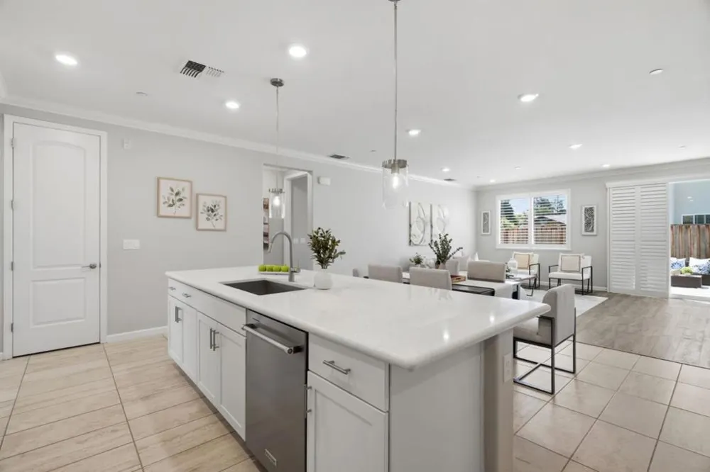 1981 Dylan Street Hollister, CA 95023