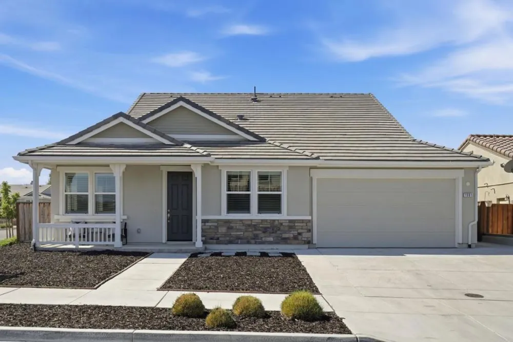 1981 Dylan Street Hollister, CA 95023