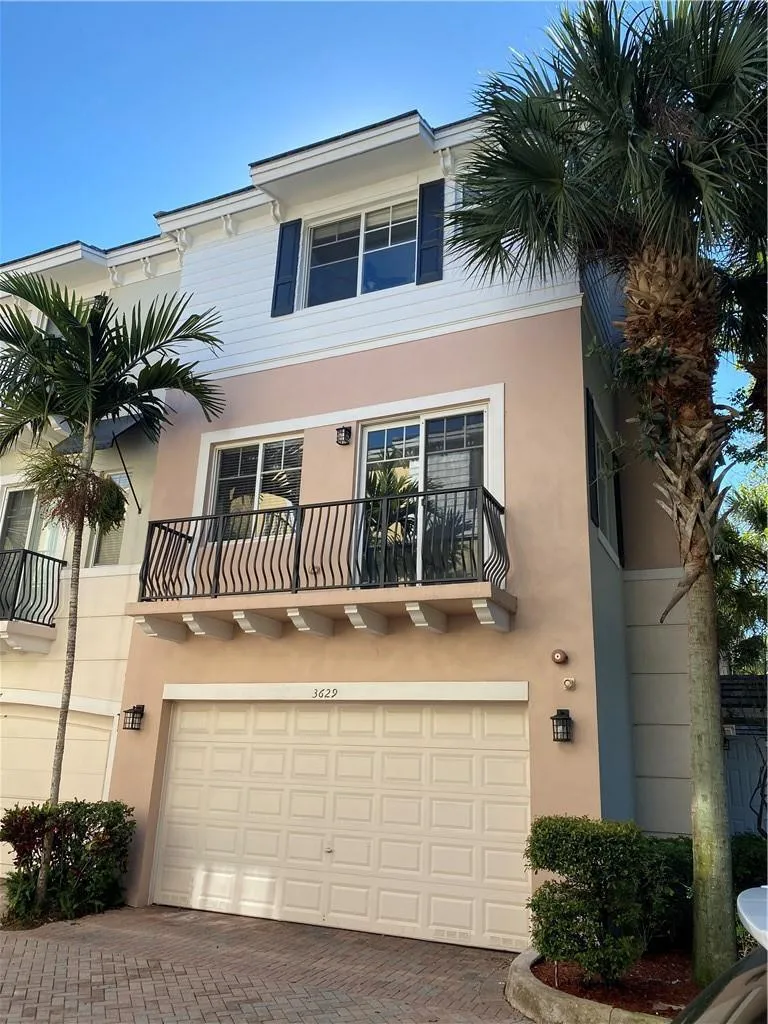 3629 NW 5th Terrace Boca Raton, FL 33431