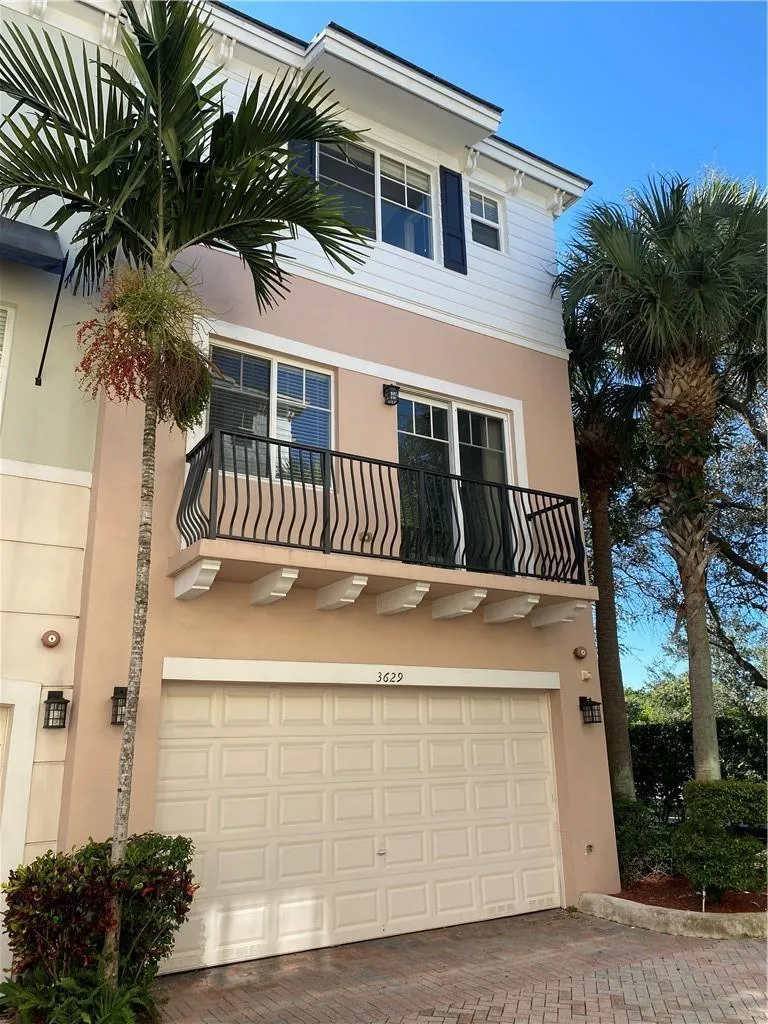3629 NW 5th Terrace Boca Raton, FL 33431