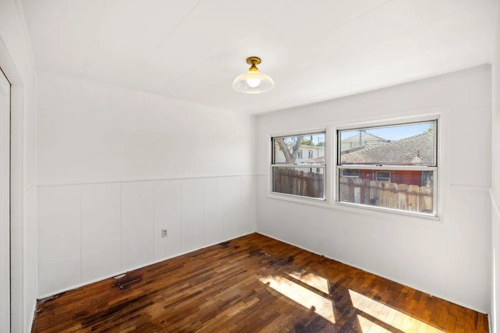 306 9th Street Pacific Grove, CA 93950