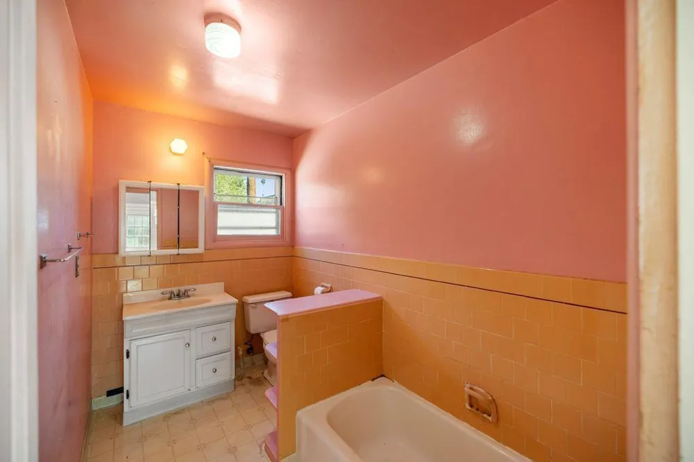 306 9th Street Pacific Grove, CA 93950