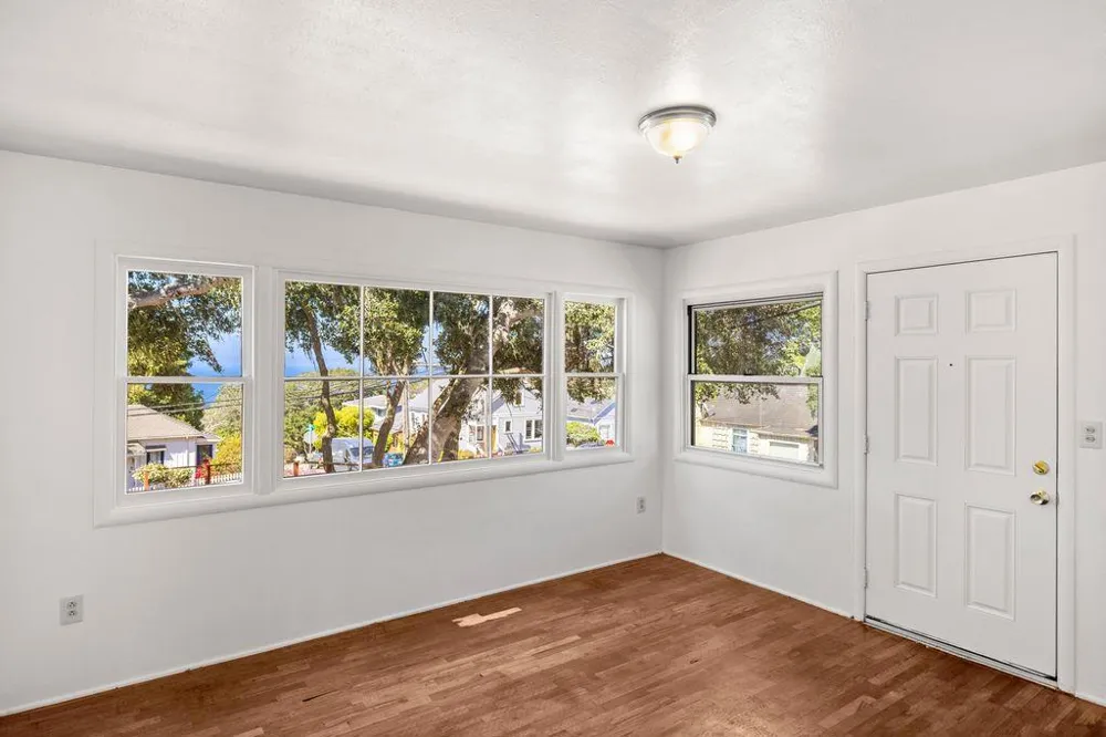 306 9th Street Pacific Grove, CA 93950
