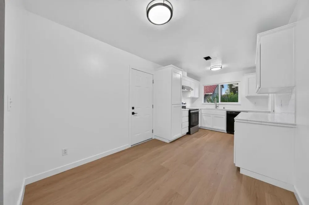 5687 Hollyleaf Lane San Jose, CA 95118