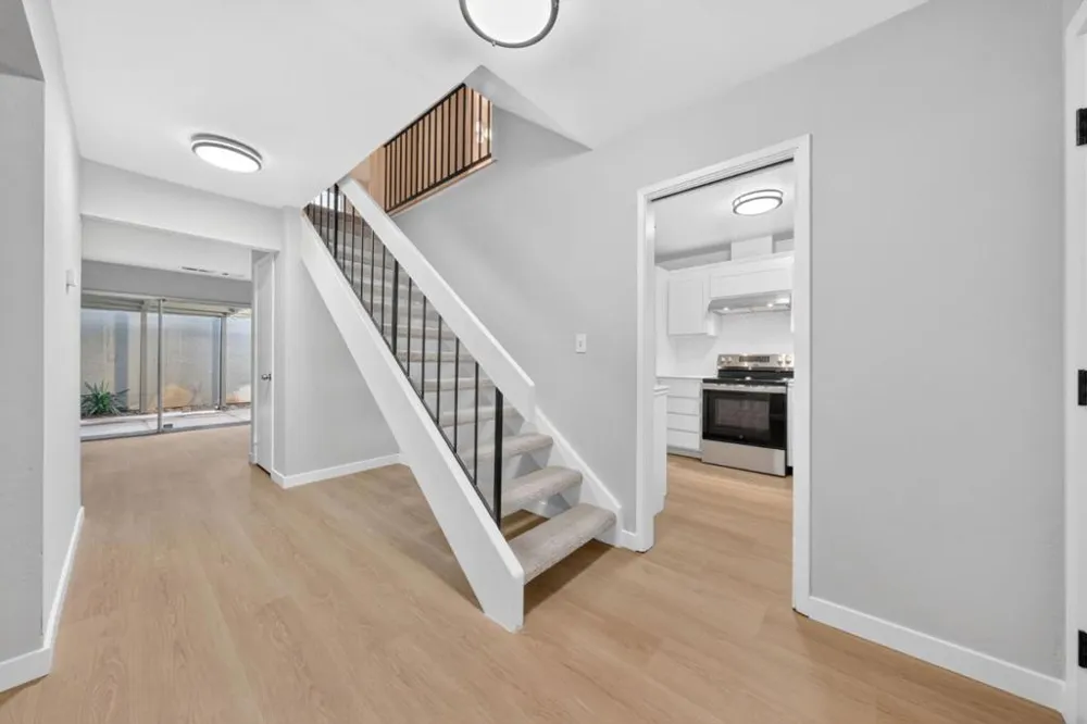 5687 Hollyleaf Lane San Jose, CA 95118
