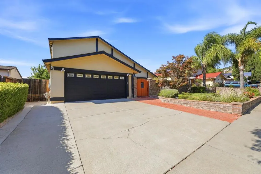 3371 Hostetter Road San Jose, CA 95132