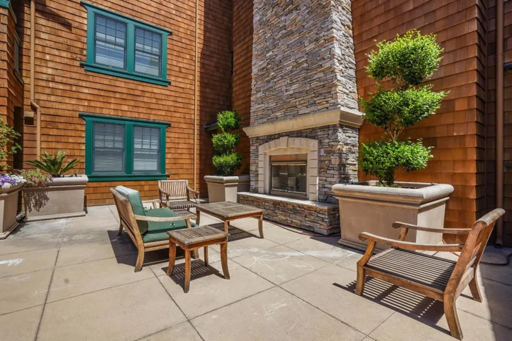 20 Madison Avenue #213 San Mateo, CA 94402