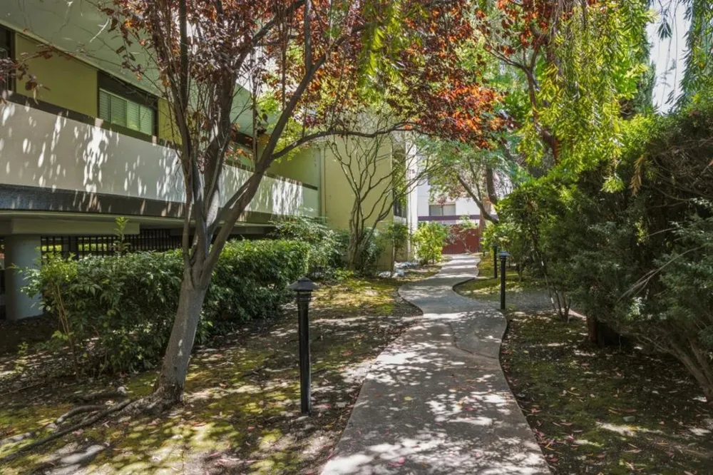 455 Grant Avenue #10 Palo Alto, CA 94306
