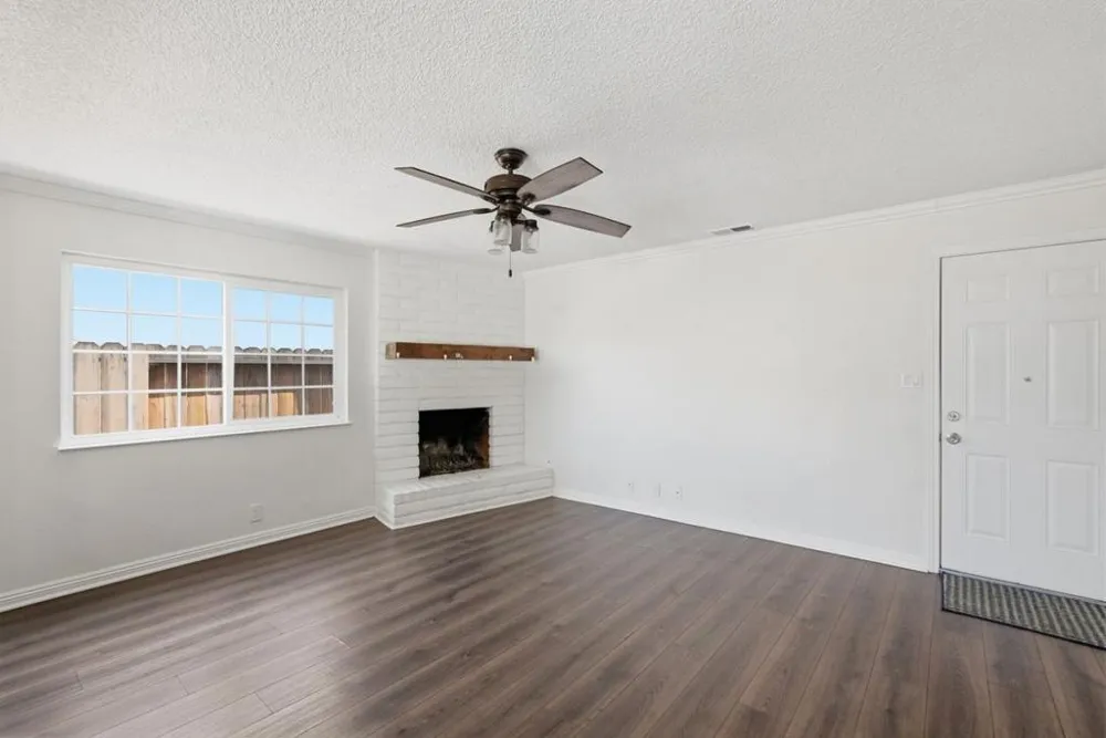 865 Locust Avenue Manteca, CA 95337