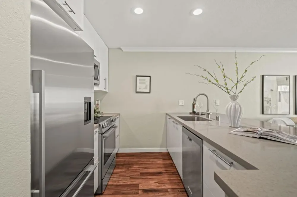 1685 Bayridge Way #203 San Mateo, CA 94402