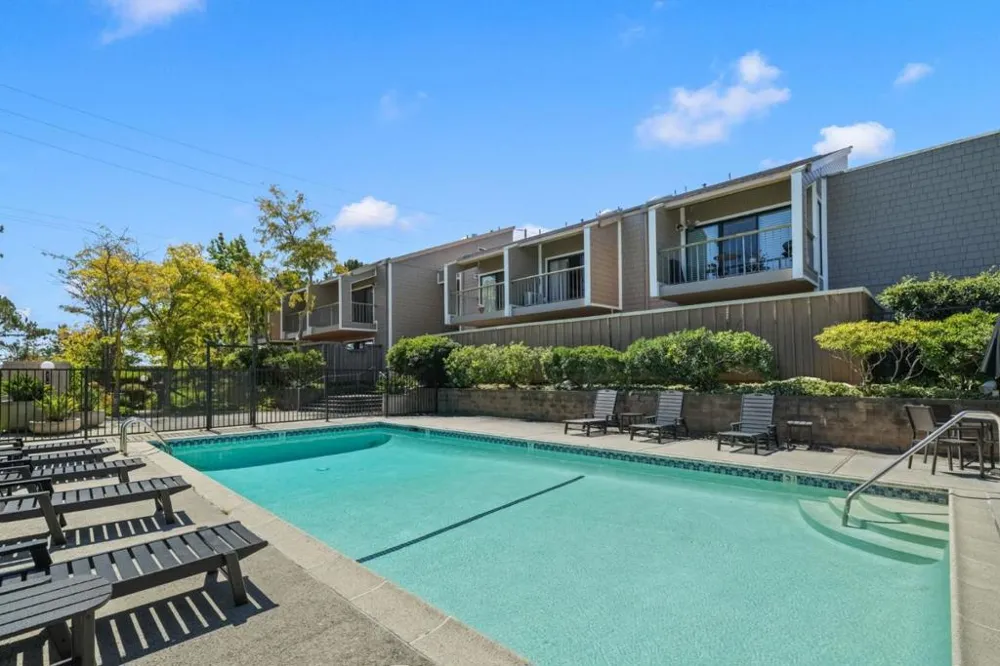 1685 Bayridge Way #203 San Mateo, CA 94402