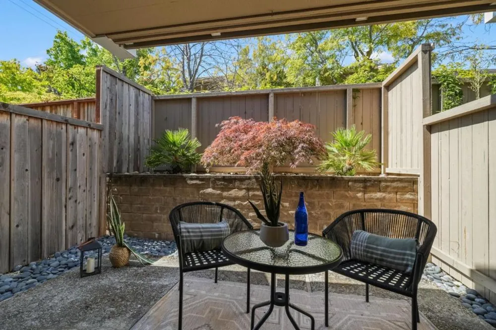 1685 Bayridge Way #203 San Mateo, CA 94402