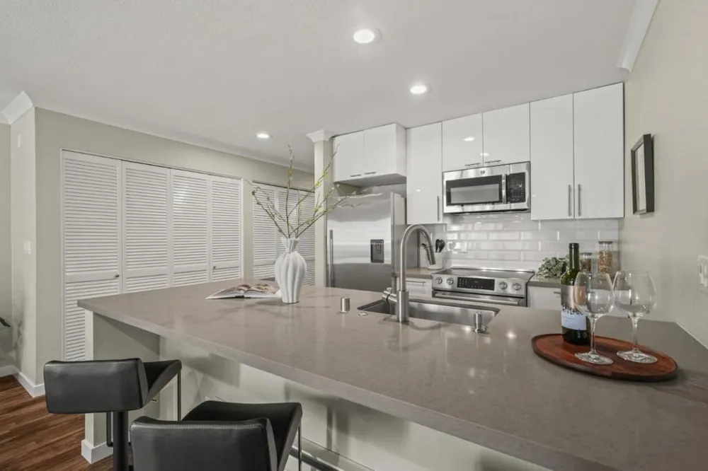 1685 Bayridge Way #203 San Mateo, CA 94402