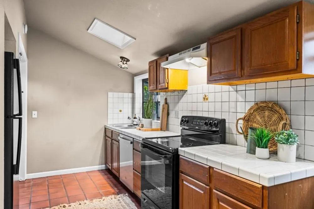 226 Walnut Street Pacific Grove, CA 93950