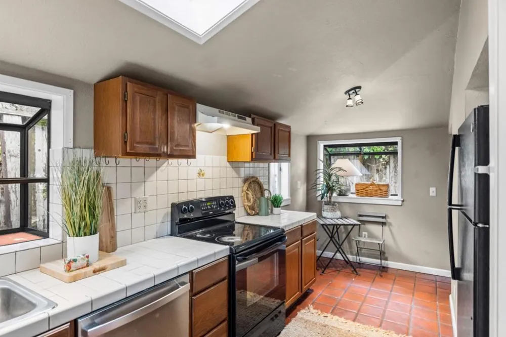 226 Walnut Street Pacific Grove, CA 93950