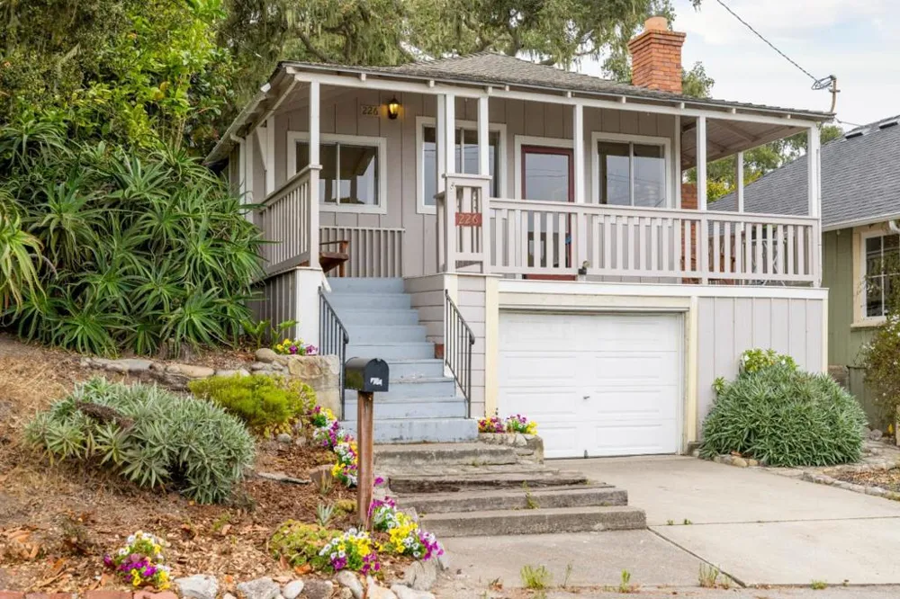 226 Walnut Street Pacific Grove, CA 93950