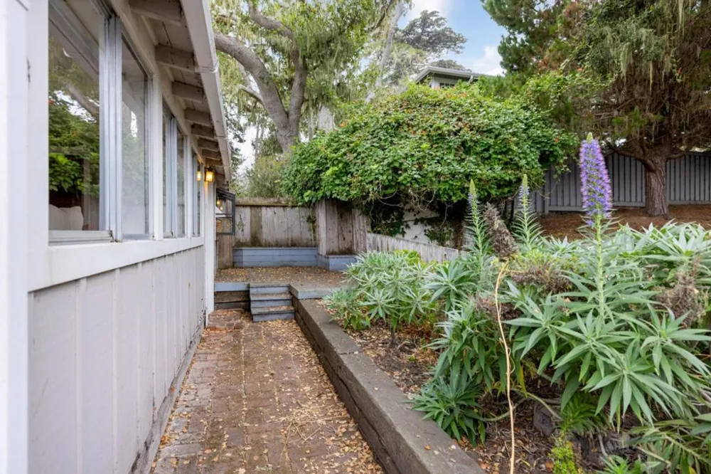 226 Walnut Street Pacific Grove, CA 93950