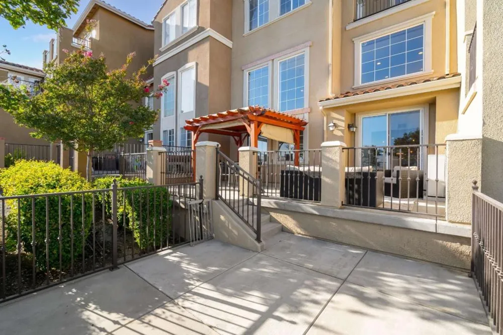 290 Casselino Drive San Jose, CA 95136