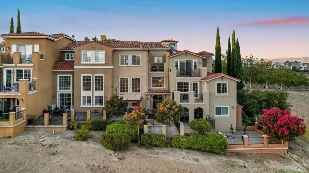 290 Casselino Drive San Jose, CA 95136