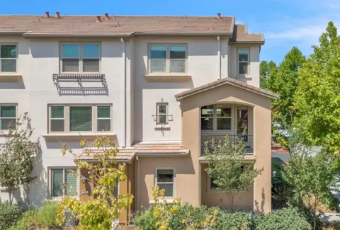 2799 Montecito Vista Way