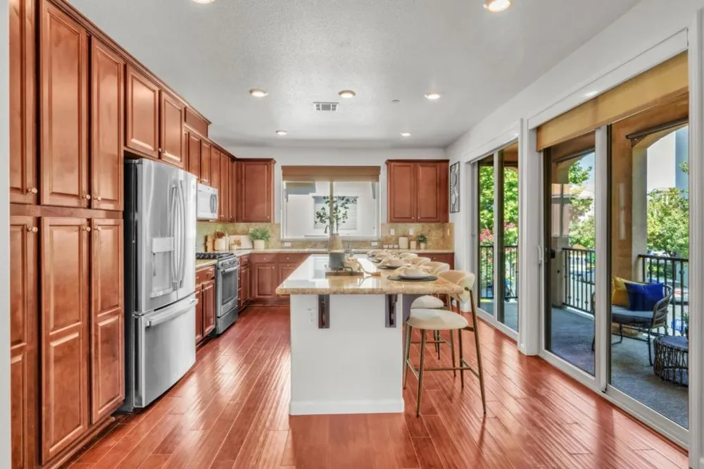 2799 Montecito Vista Way San Jose, CA 95111