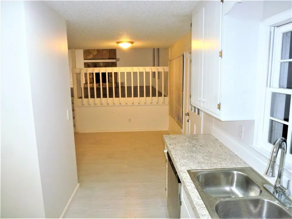 382 Cross Creek Place Auburn, GA 30011