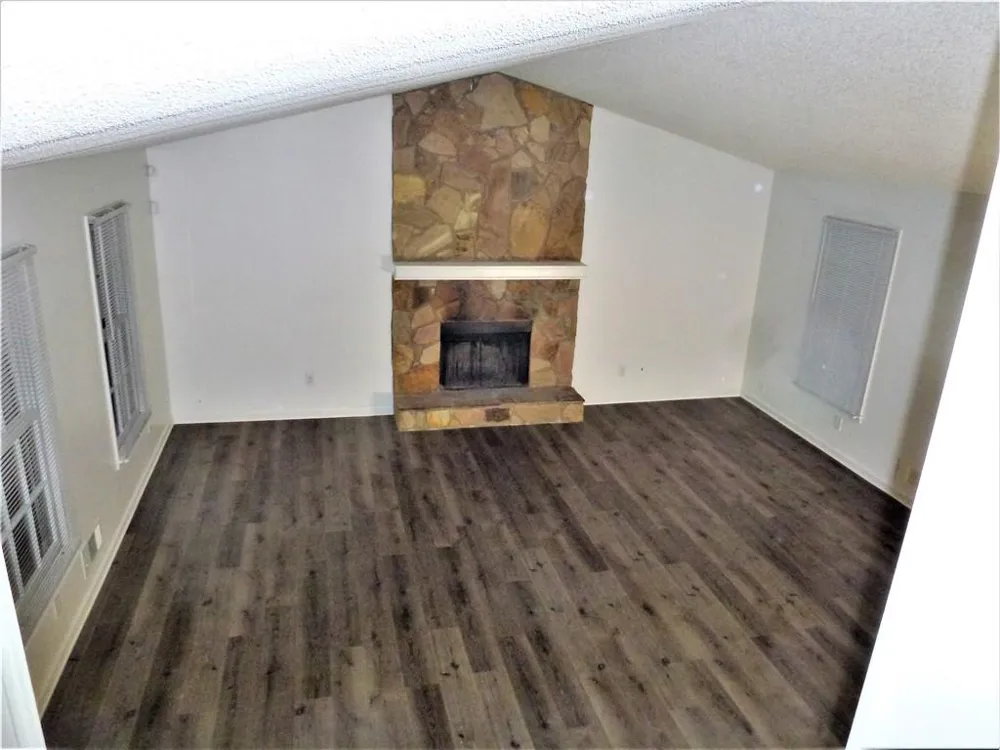 382 Cross Creek Place Auburn, GA 30011