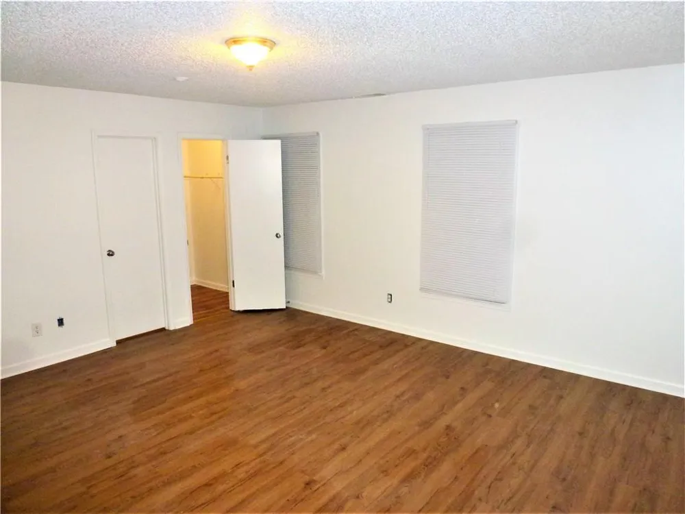 382 Cross Creek Place Auburn, GA 30011