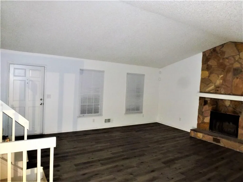 382 Cross Creek Place Auburn, GA 30011