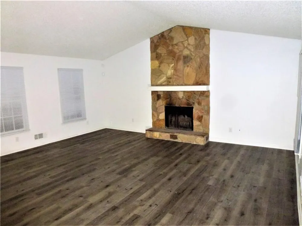 382 Cross Creek Place Auburn, GA 30011