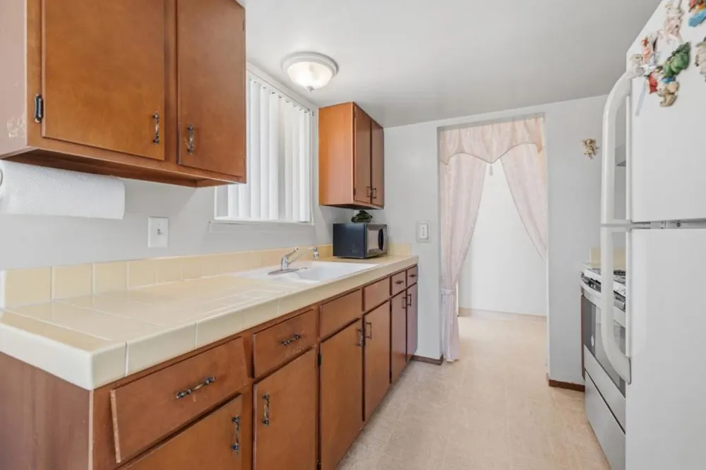 608 Bronte Avenue Watsonville, CA 95076