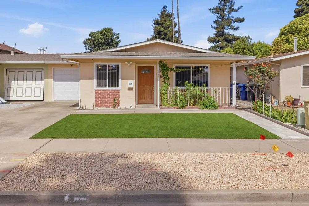 608 Bronte Avenue Watsonville, CA 95076