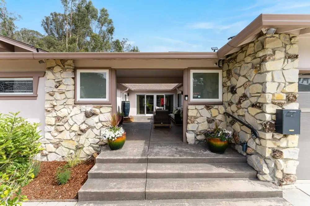 250 Segre Place Santa Cruz, CA 95060
