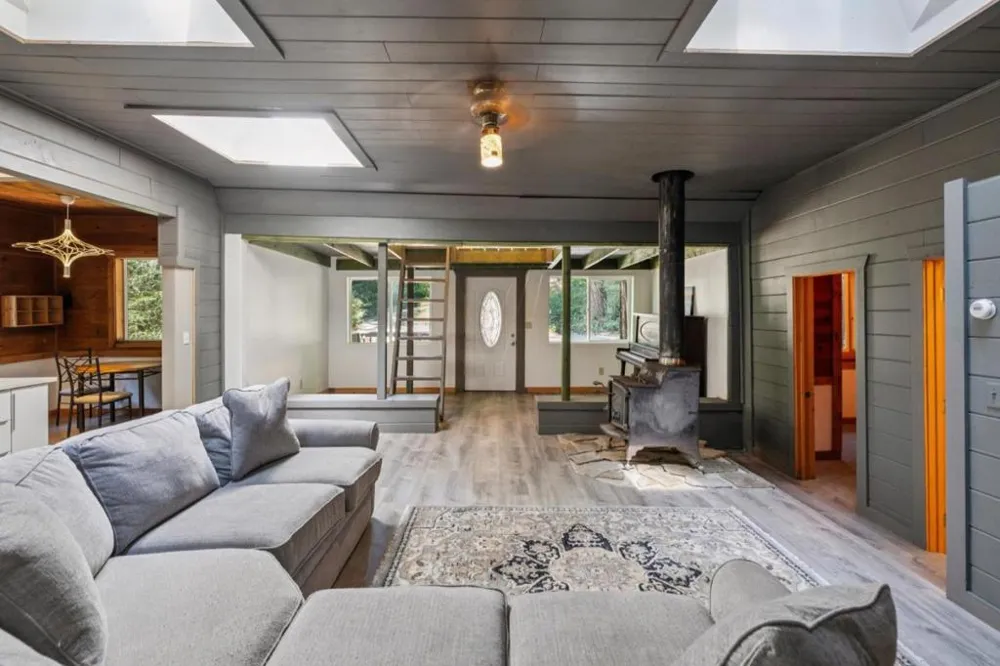 9 Sequoia Drive La Honda, CA 94020